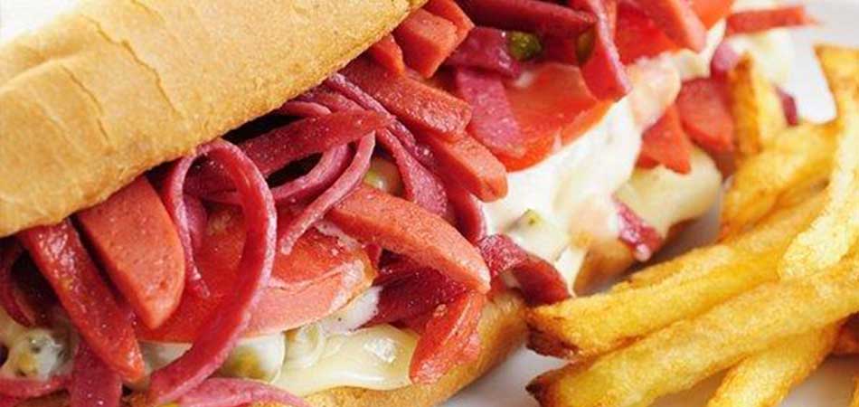 Kumru, generous portions served with fries
