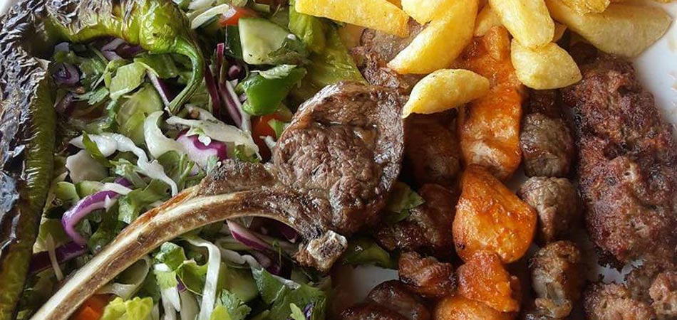 Mixed grill with lamb chop and şeftali