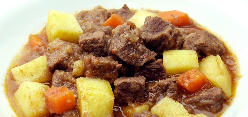 Stews and meat dishes are served